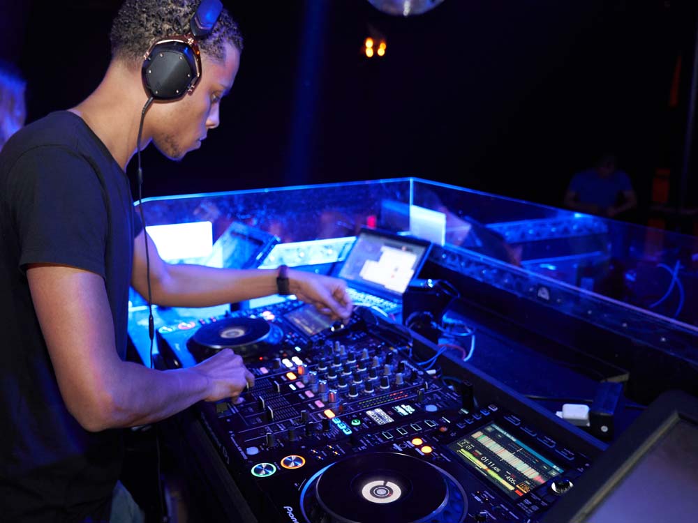 Pour une bonne soirée, un bon DJ